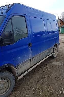 Грузовой фургон Opel Movano 2000 в 