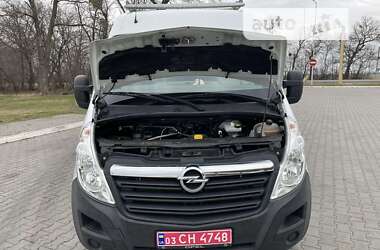 Грузовой фургон Opel Movano 2017 в Луцке