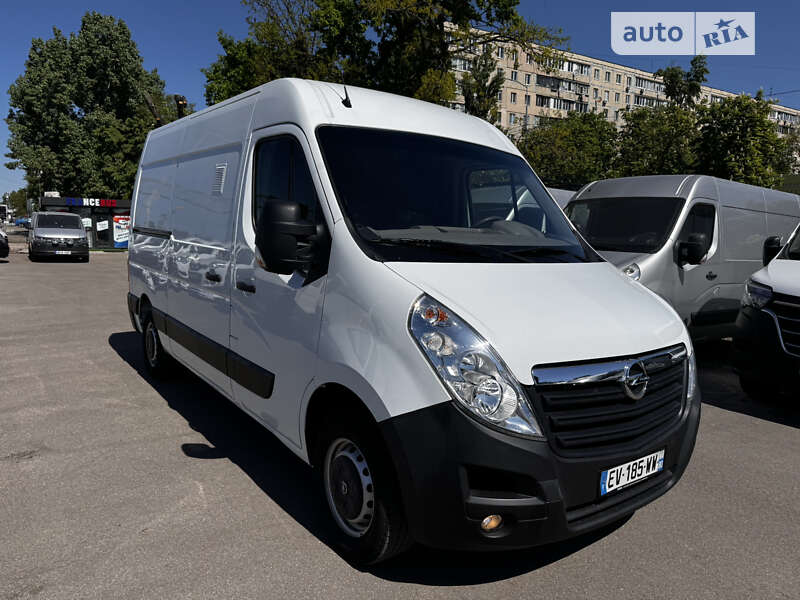 Вантажний фургон Opel Movano 2017 в Києві
