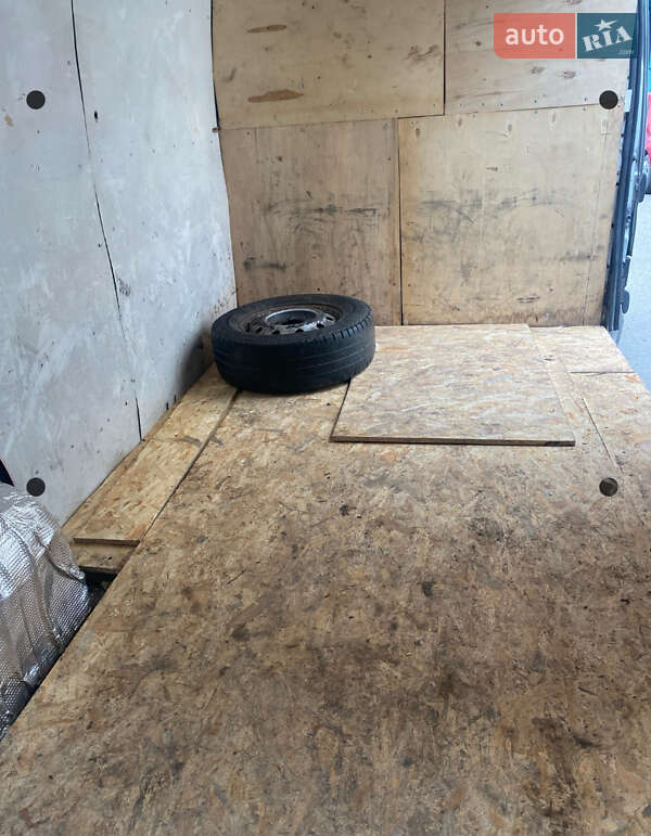 Грузовой фургон Opel Movano 2004 в Киеве