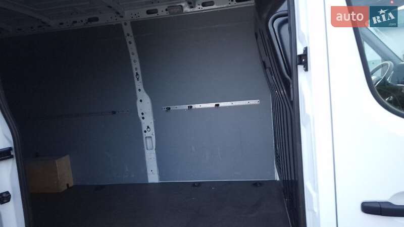 Вантажний фургон Opel Movano 2022 в Дніпрі
