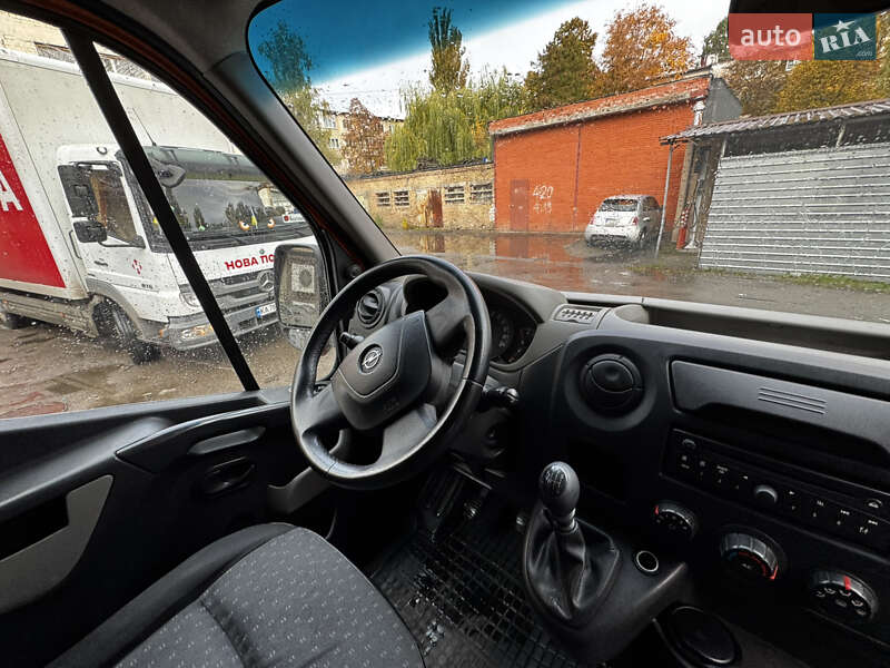 Микроавтобус Opel Movano 2012 в Киеве