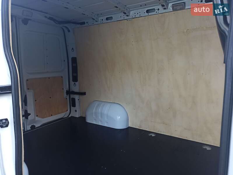 Вантажний фургон Opel Movano 2021 в Умані
