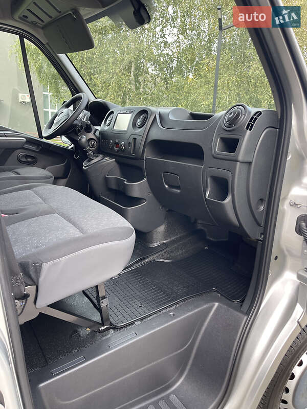 Вантажний фургон Opel Movano 2018 в Луцьку