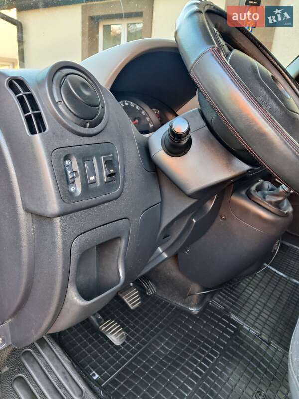 Тентований Opel Movano 2015 в Нововолинську