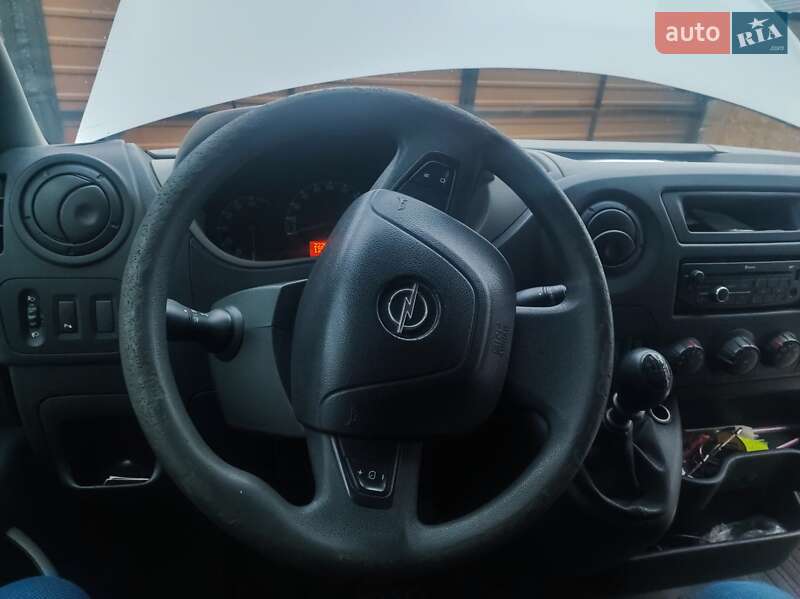 Грузовой фургон Opel Movano 2013 в Ровно