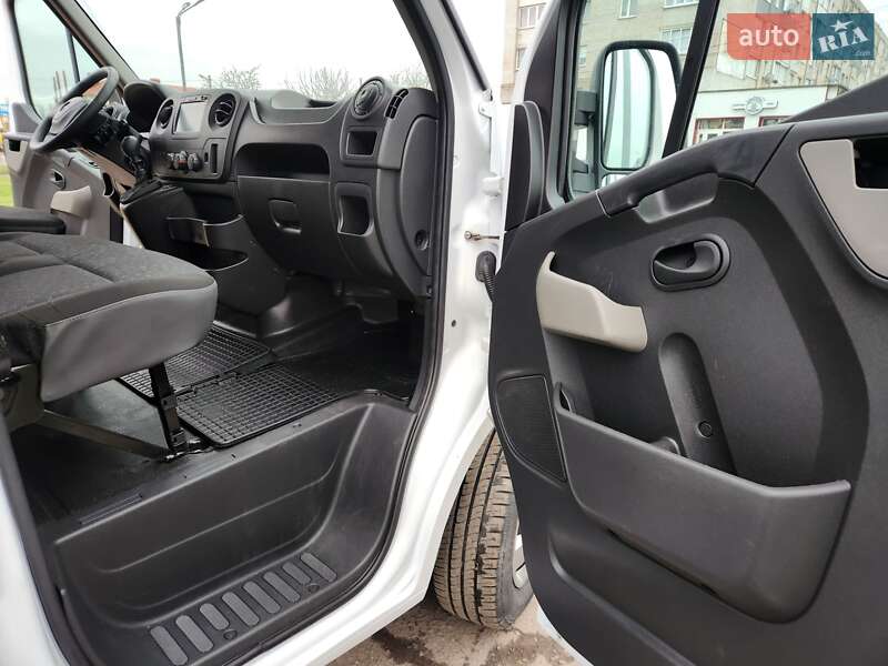 Грузовой фургон Opel Movano 2018 в Дубно