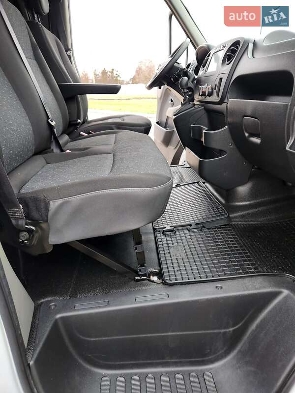 Грузовой фургон Opel Movano 2018 в Дубно