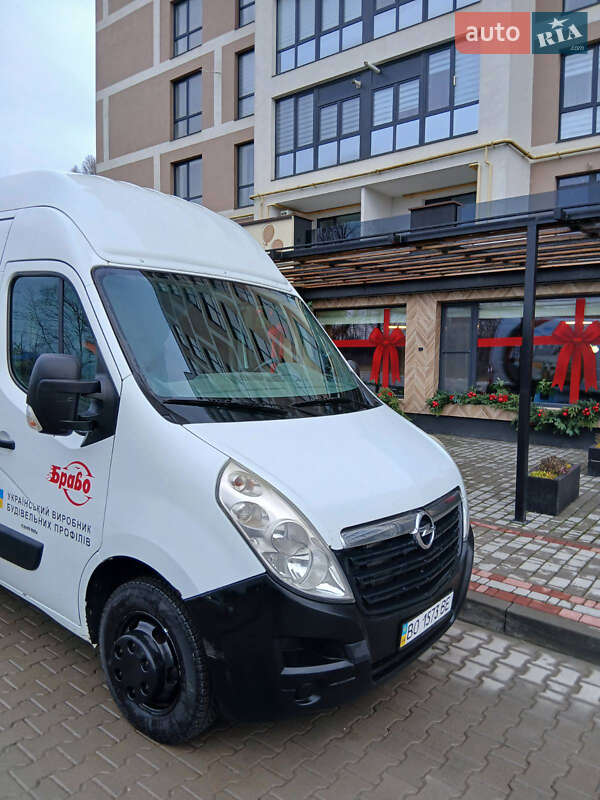 Вантажний фургон Opel Movano 2012 в Тернополі