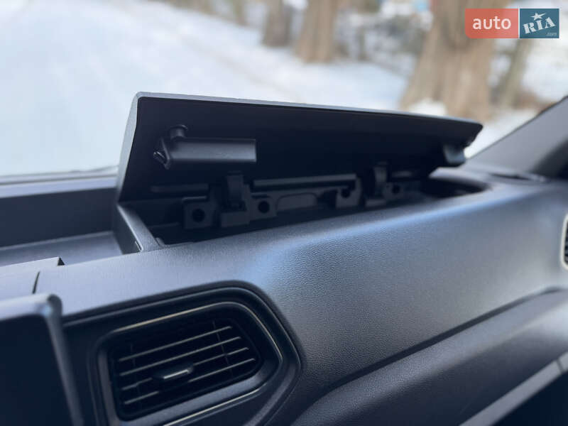 Вантажний фургон Opel Movano 2021 в Кореці