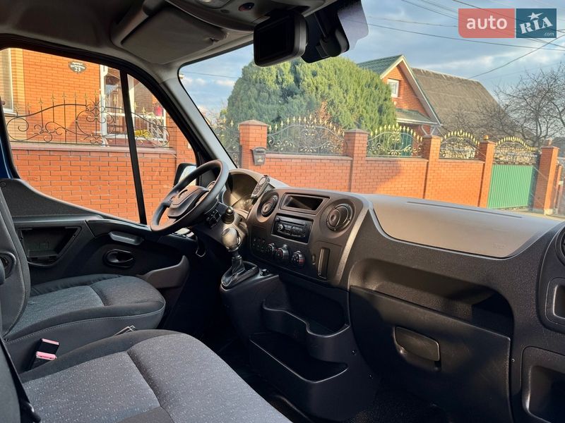 Вантажний фургон Opel Movano 2015 в Вінниці