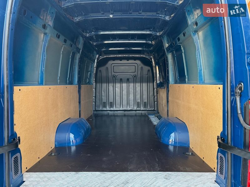 Вантажний фургон Opel Movano 2015 в Вінниці