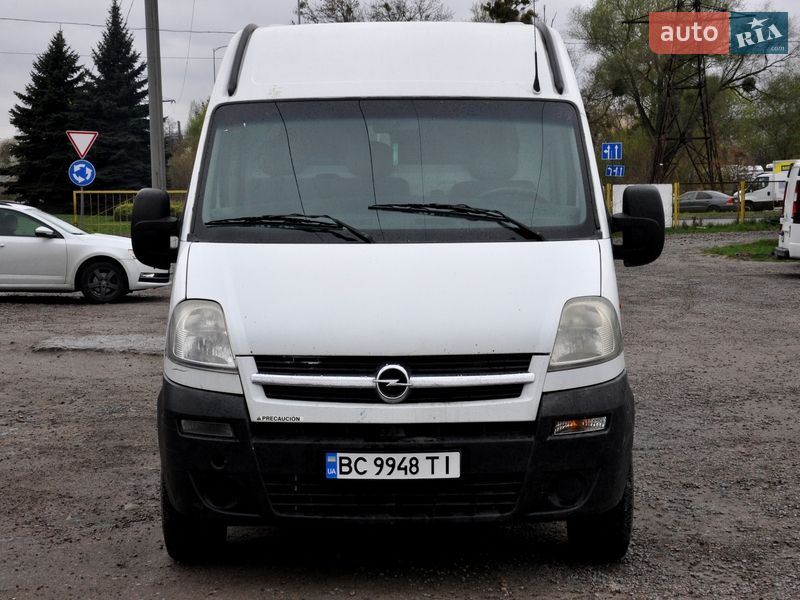 Вантажний фургон Opel Movano 2005 в Львові