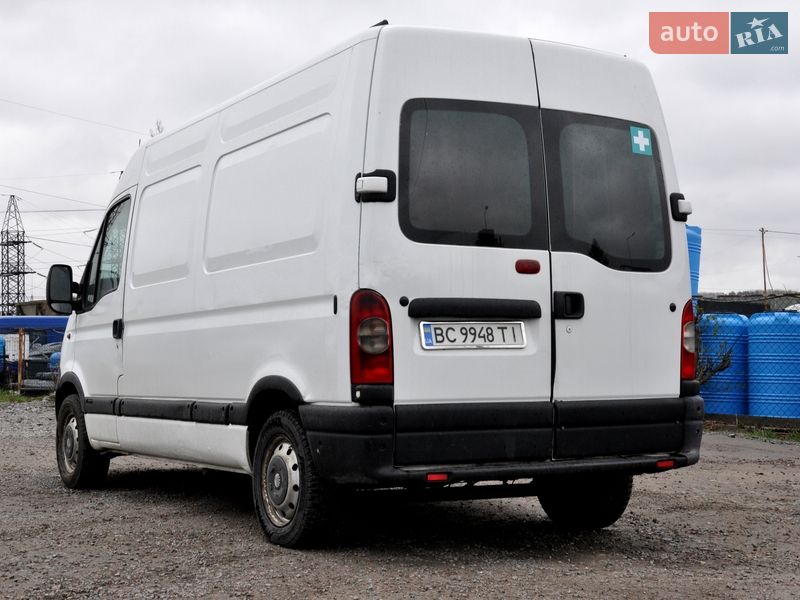 Вантажний фургон Opel Movano 2005 в Львові