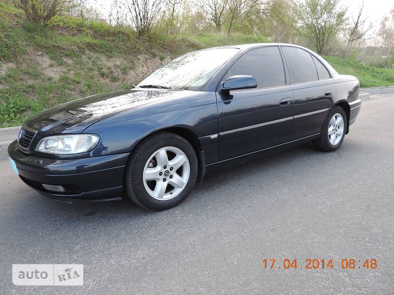 Седан Opel Omega 2003 в Ровно