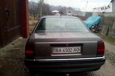 Седан Opel Omega 1992 в Ивано-Франковске