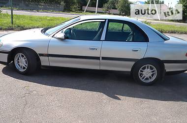 Седан Opel Omega 1997 в Киеве