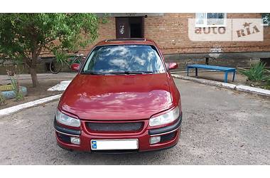 Седан Opel Omega 1995 в Виннице