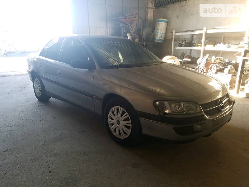 Седан Opel Omega 1997 в Покровском