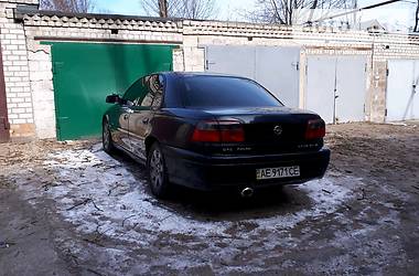 Седан Opel Omega 2002 в Днепре