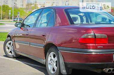 Седан Opel Omega 1996 в Виннице