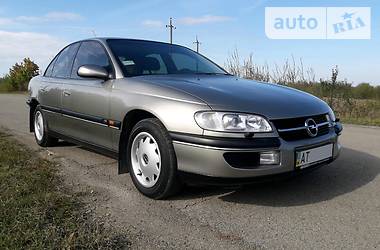 Седан Opel Omega 1998 в Ивано-Франковске