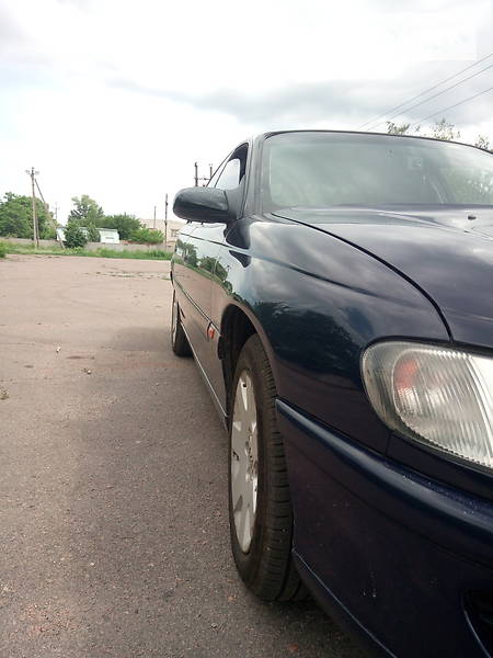 Седан Opel Omega 1998 в Олександрії