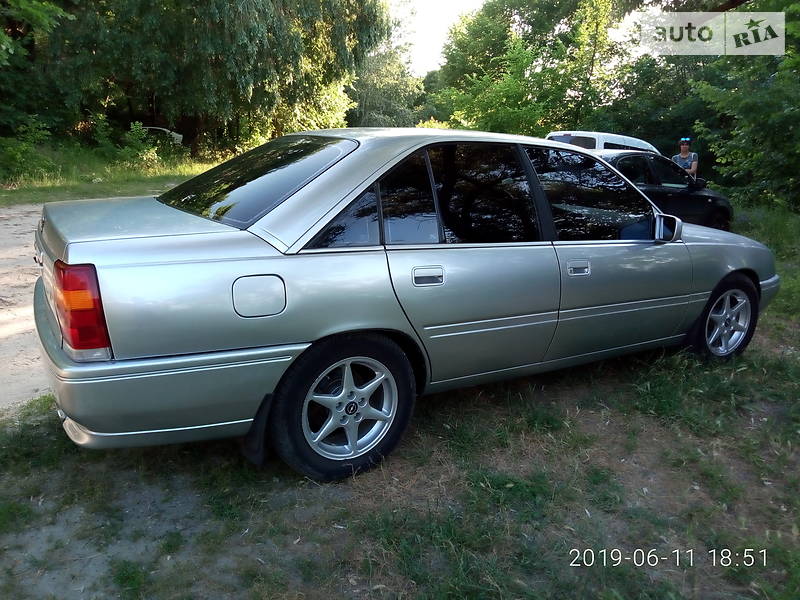 Седан Opel Omega 1988 в Світловодську