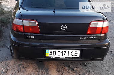 Седан Opel Omega 2002 в Виннице