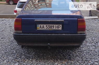 Седан Opel Omega 1988 в Ирпене