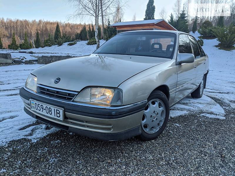 Седан Opel Omega 1987 в Ивано-Франковске