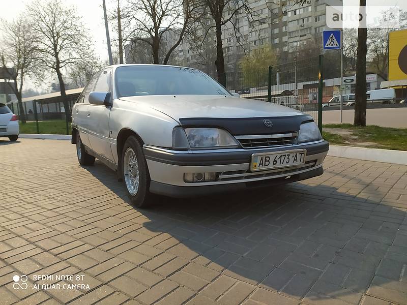 Седан Opel Omega 1988 в Києві фото Седан Opel Omega 1988 в Києві