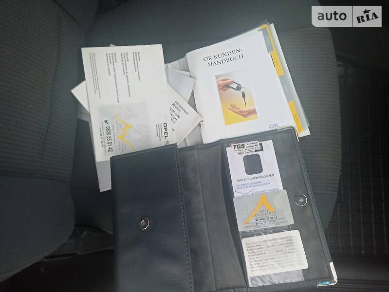 Універсал Opel Omega 2002 в Луцьку