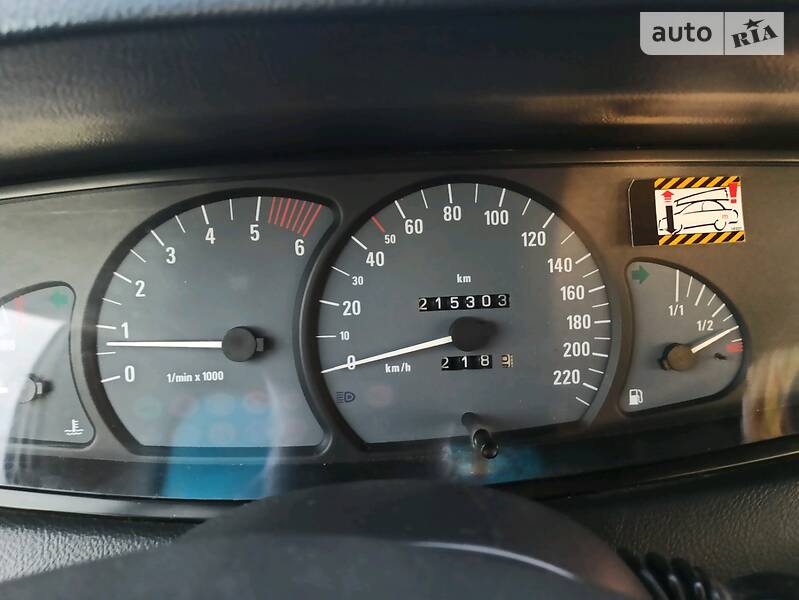 Універсал Opel Omega 2002 в Луцьку