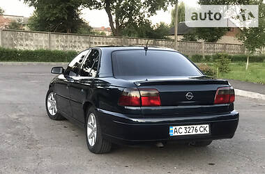 Седан Opel Omega 2002 в Нововолинську