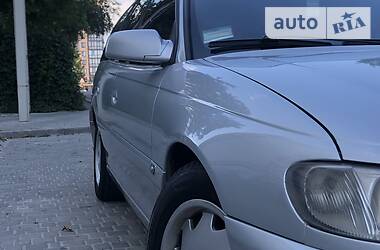 Універсал Opel Omega 2002 в 