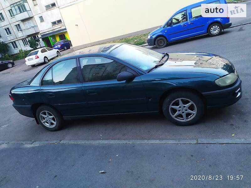 Седан Opel Omega 1995 в 