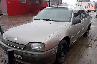 Седан Opel Omega 1988 в Сумах