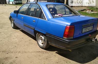 Седан Opel Omega 1987 в Долине