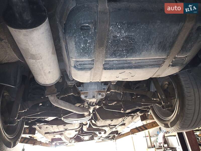 Седан Opel Omega 2003 в Черкасах
