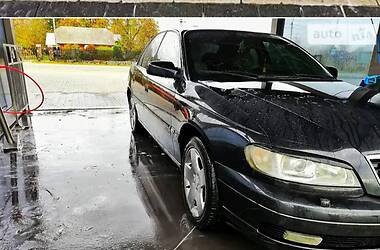 Седан Opel Omega 2000 в Долине