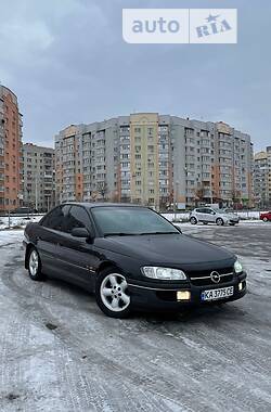 Седан Opel Omega 1996 в Киеве