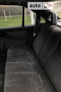Седан Opel Omega 1988 в 