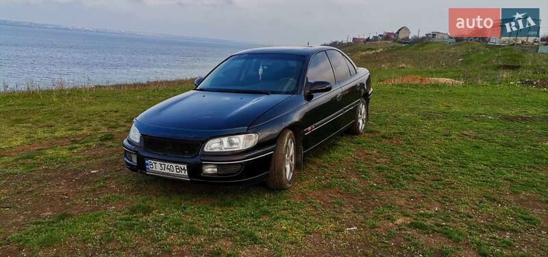 Седан Opel Omega 1995 в Южном