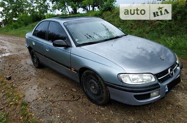 Седан Opel Omega 1994 в Городке