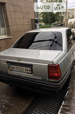 Седан Opel Omega 1990 в Сумах
