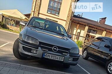 Седан Opel Omega 1995 в Новограде-Волынском