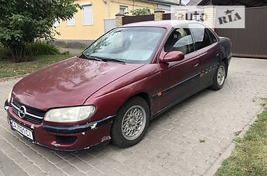Седан Opel Omega 1995 в Черкасах