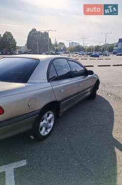 Седан Opel Omega 1997 в Днепре