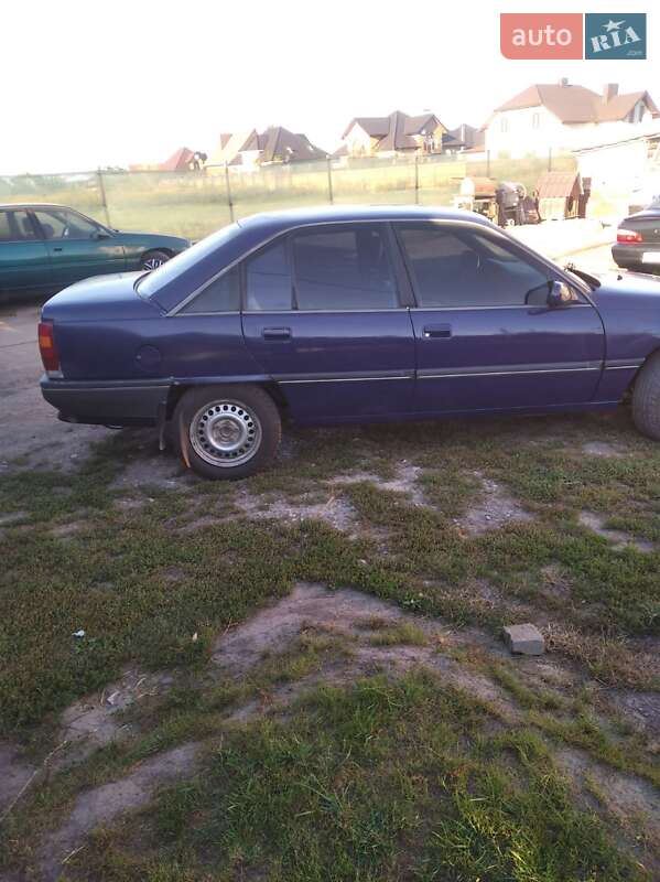 Седан Opel Omega 1987 в Луцьку